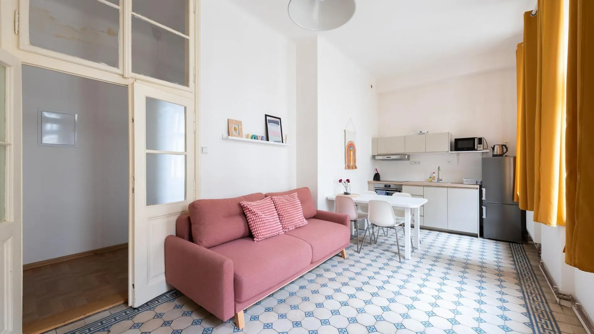 Residence Tesnov Apartment Prague