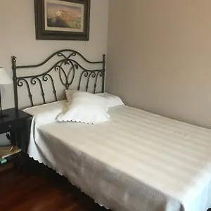 Doble Independiente Con Bano Compartido Kwatera prywatna Grenada