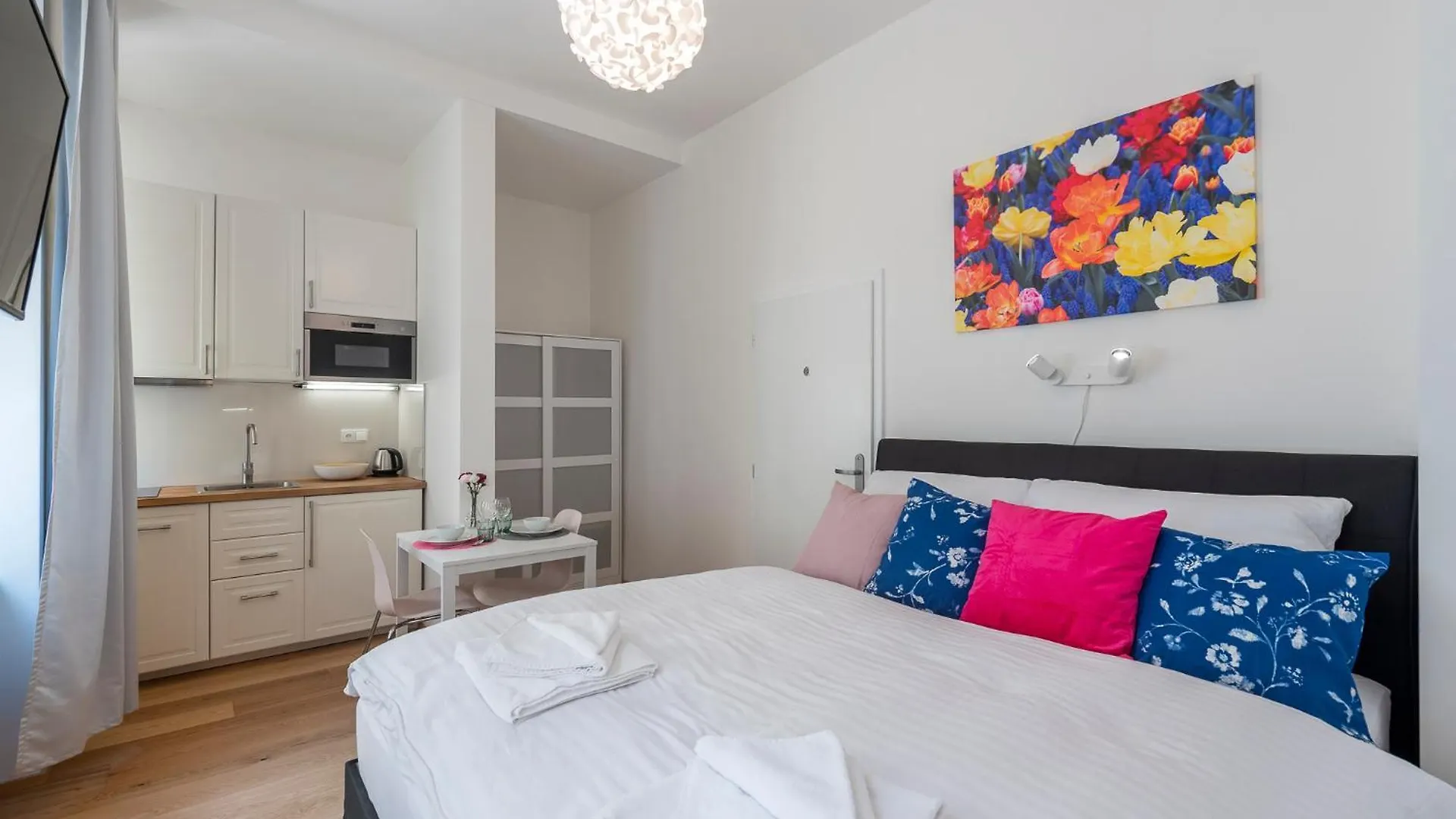 Residence Tesnov Apartment Praha