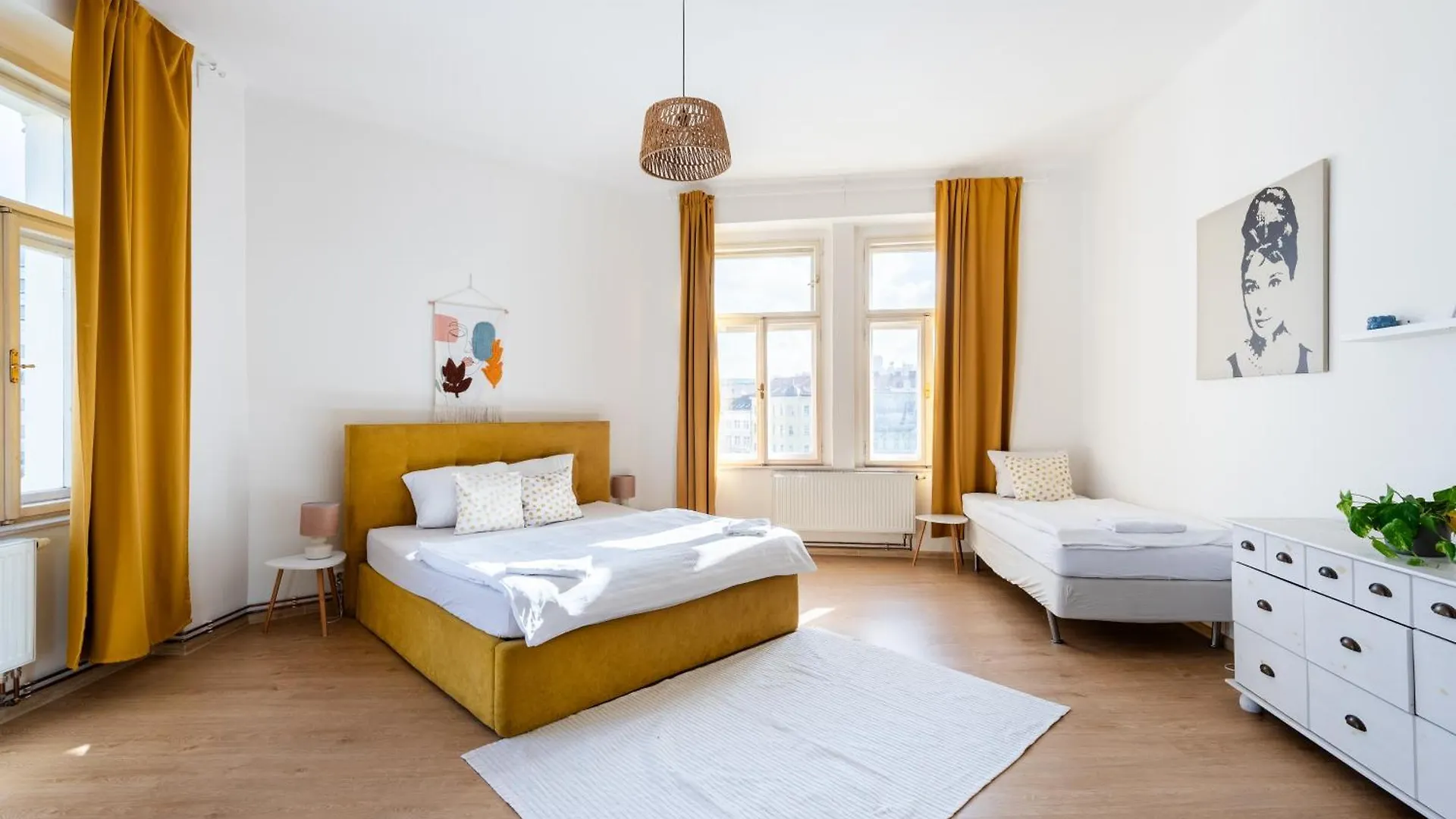 Residence Tesnov Apartment Praga