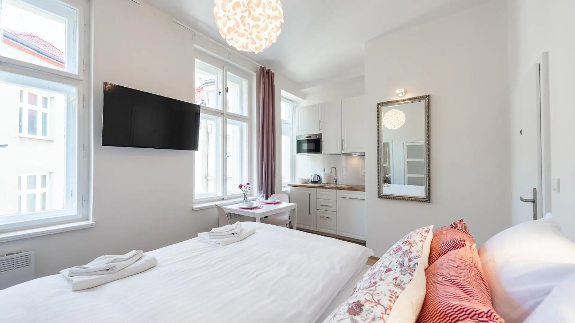 Residence Tesnov Apartment Praga Czechy