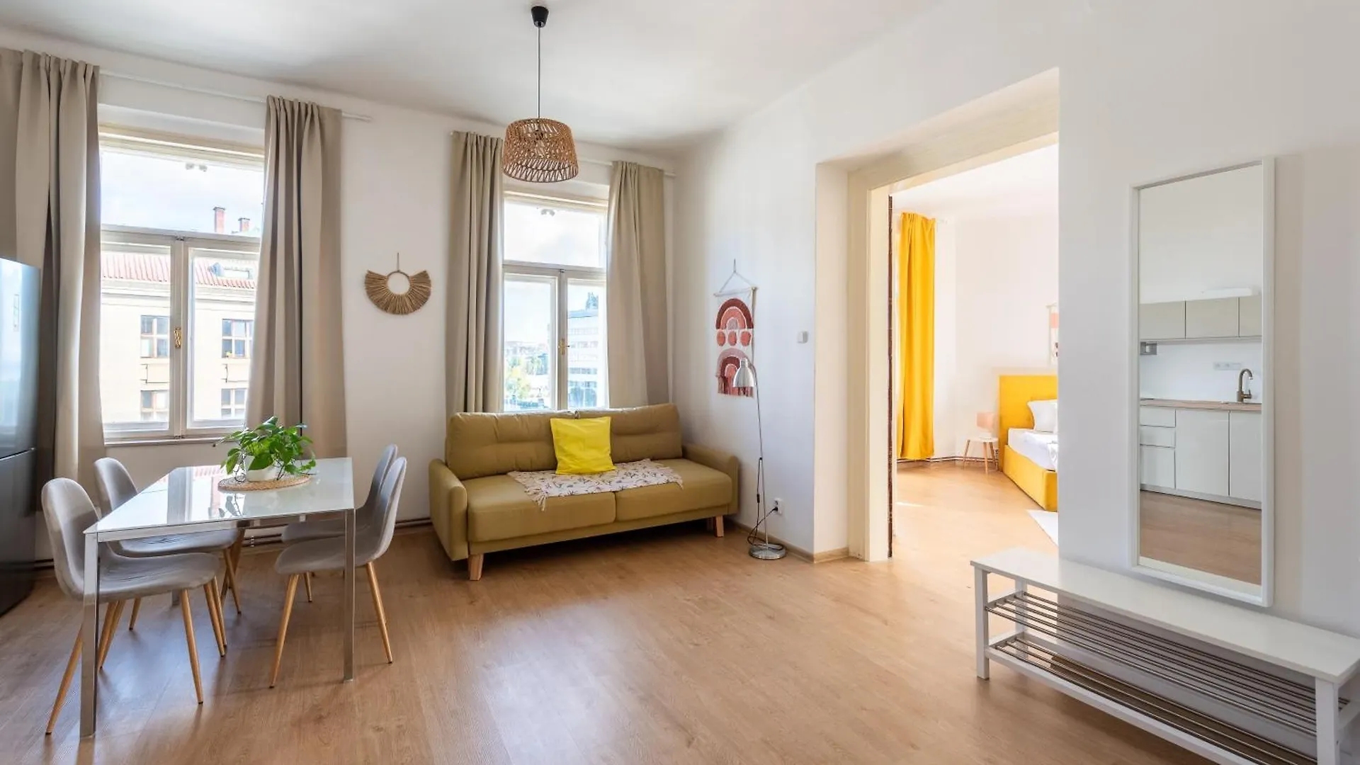 Residence Tesnov Apartment Praga