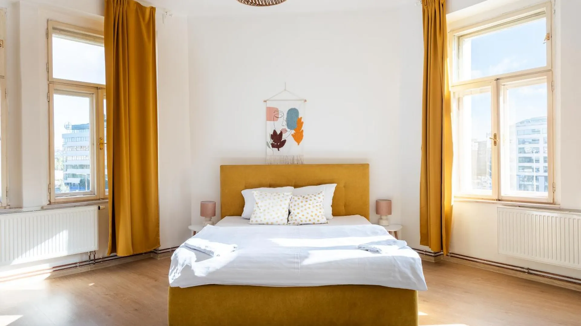 Residence Tesnov Apartment Praga