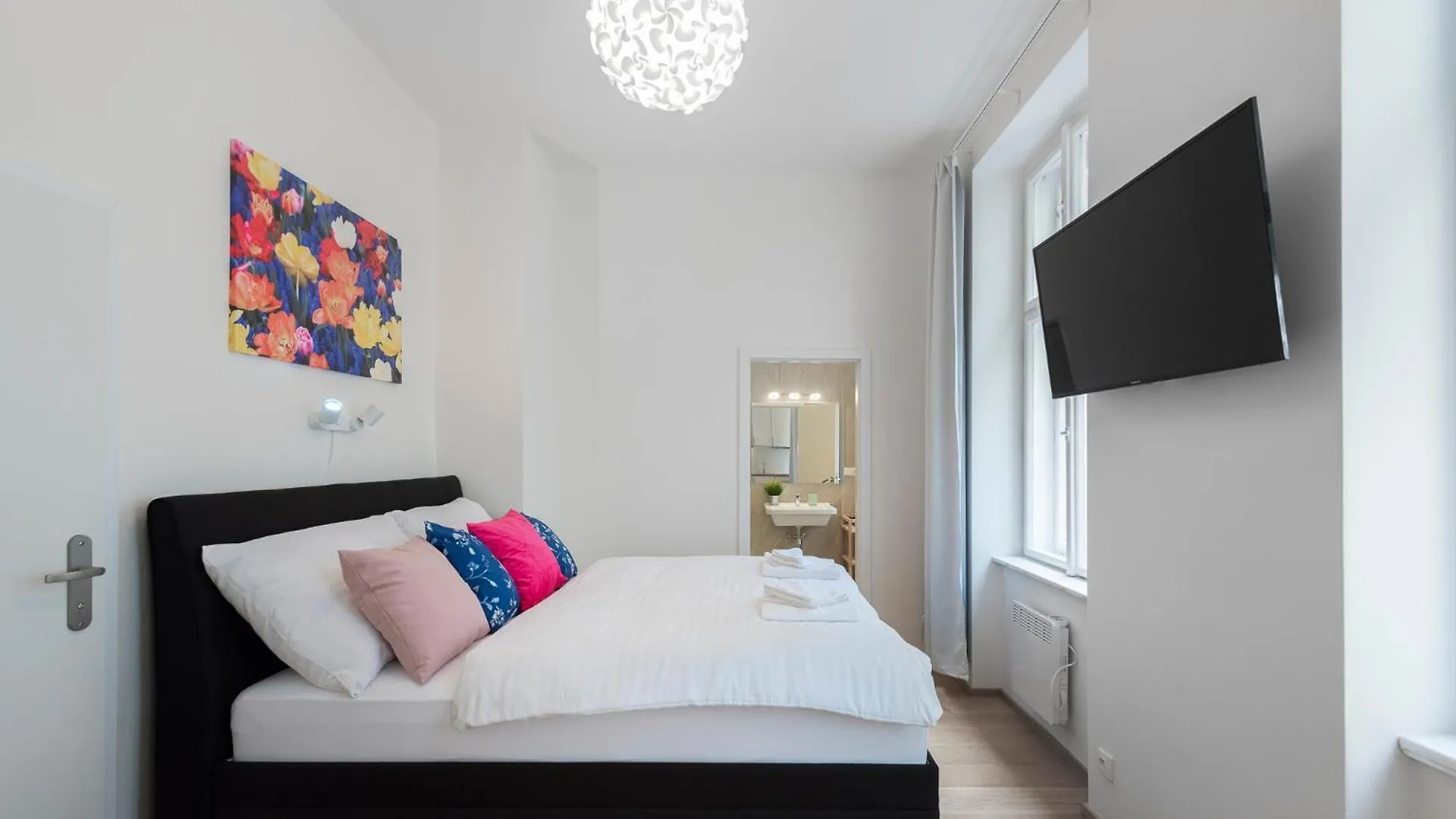 Residence Tesnov Apartment Praga