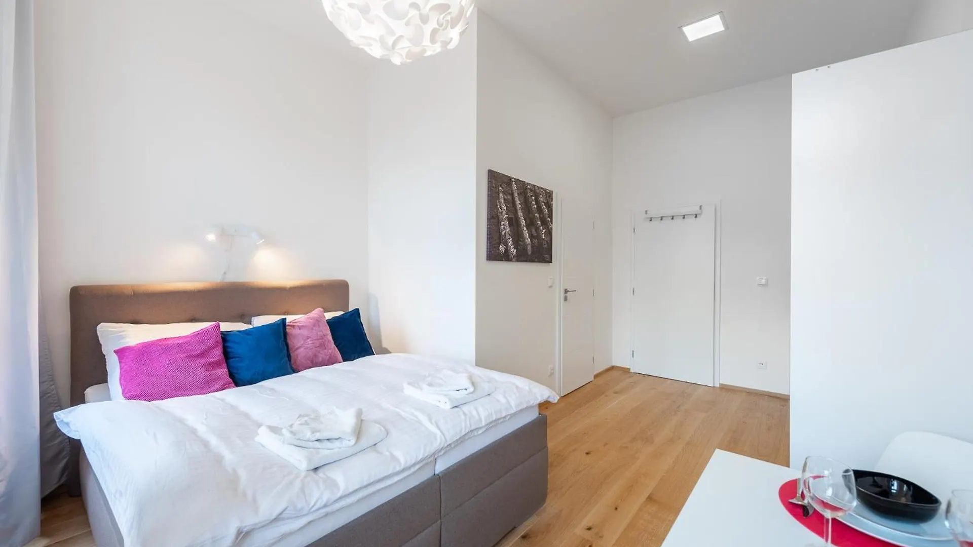 Residence Tesnov Apartment Praga
