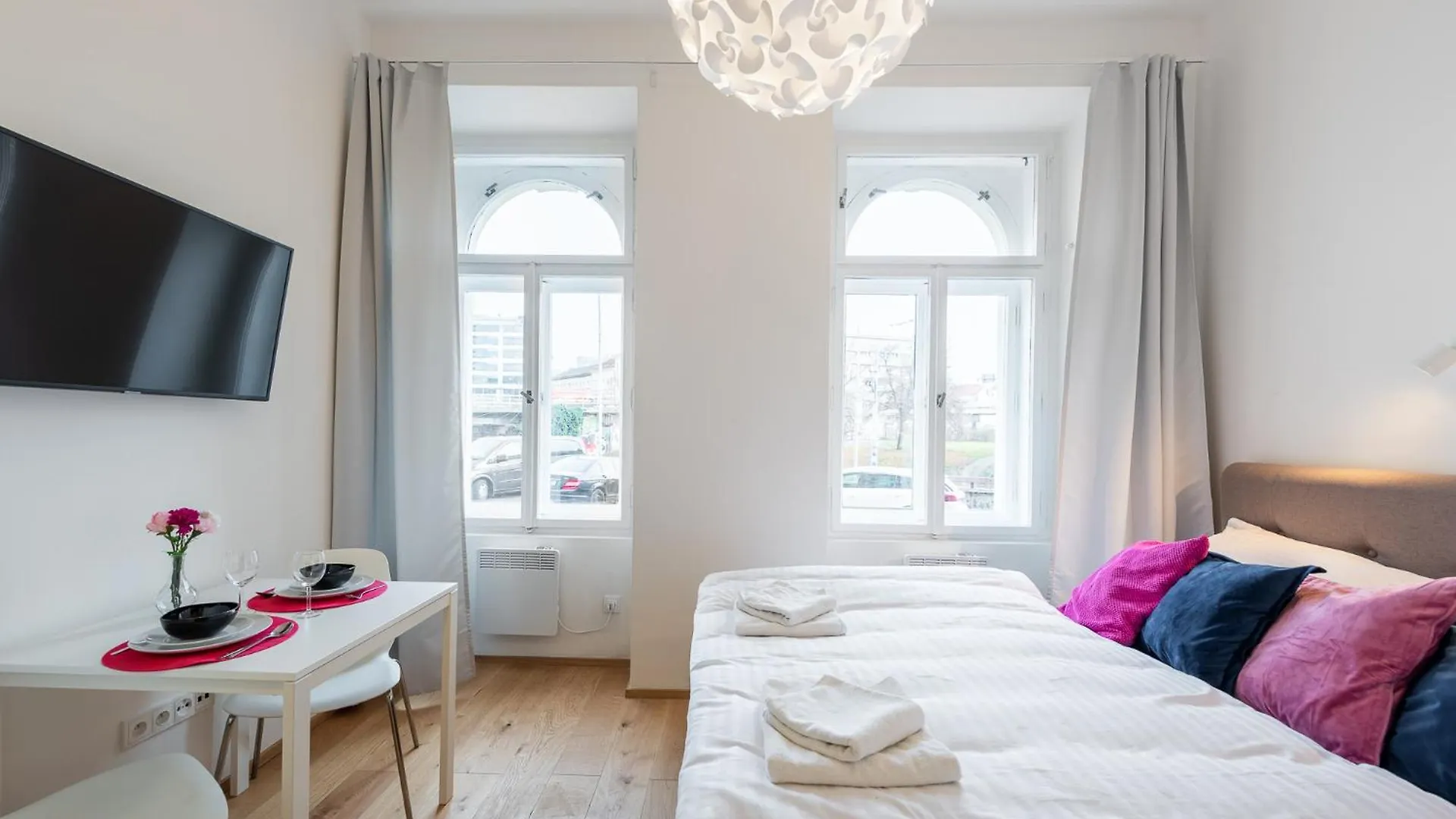 Residence Tesnov Apartment Praga