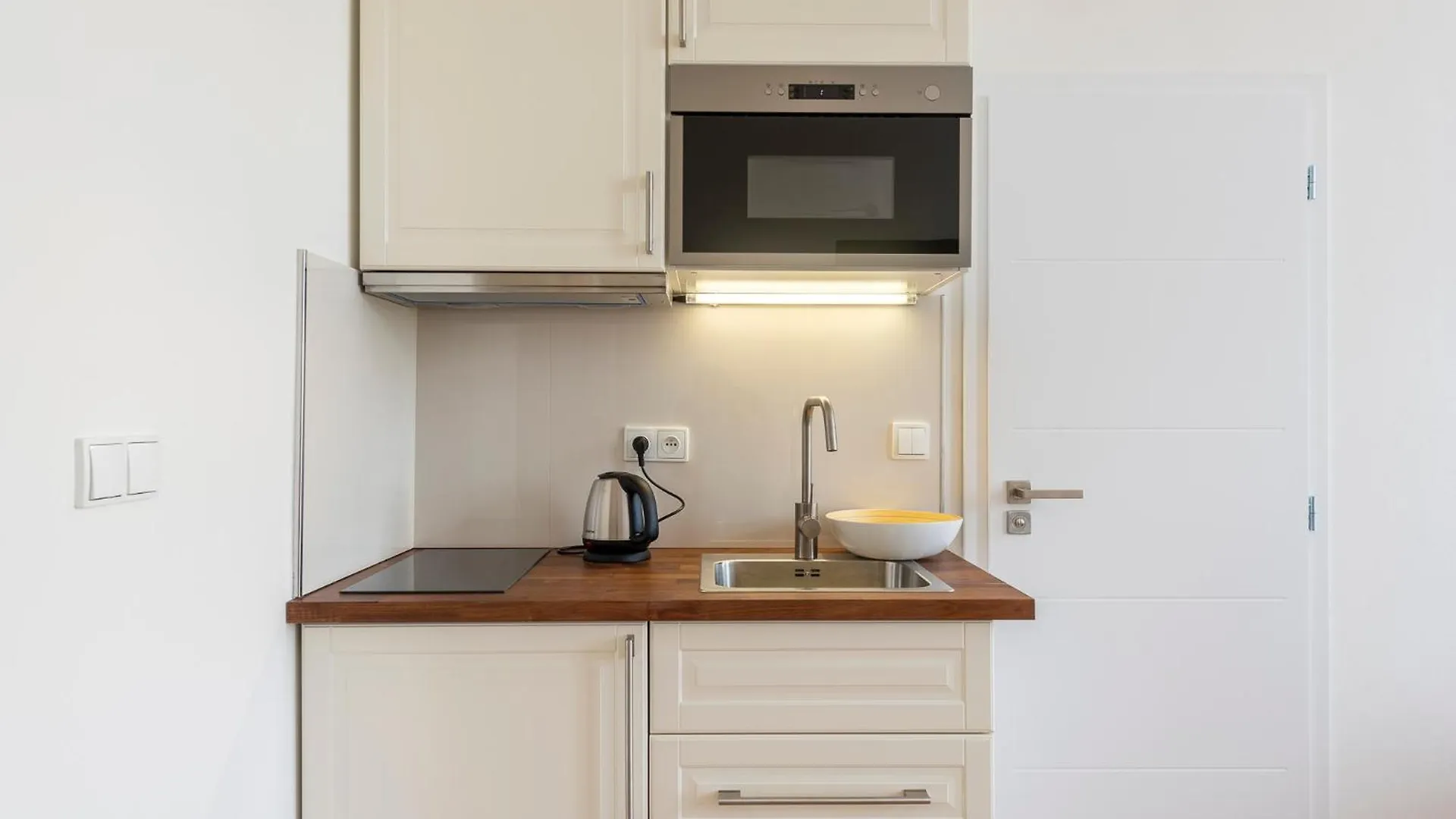 Residence Tesnov Apartment Praga