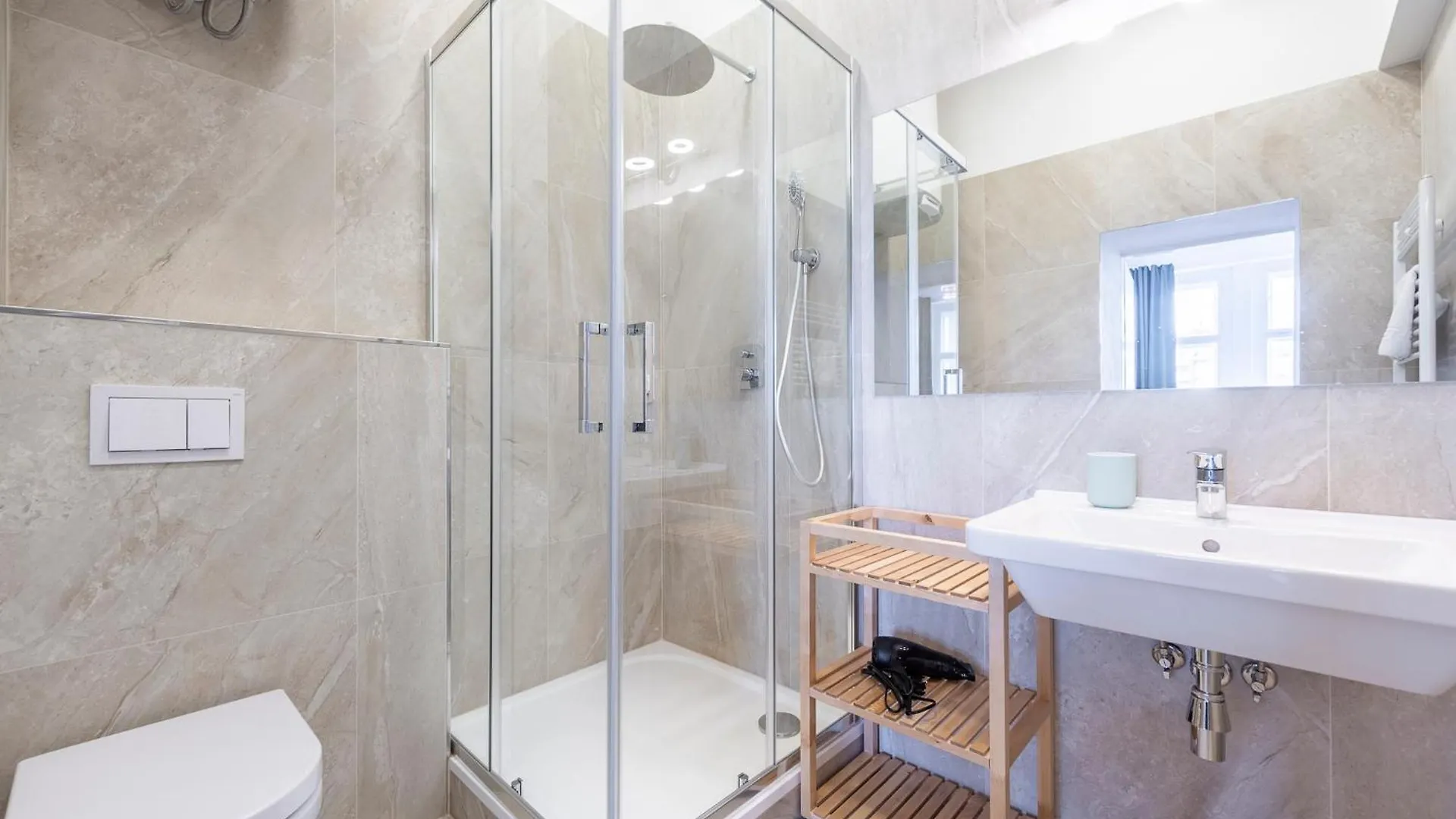 Residence Tesnov Apartment Praga